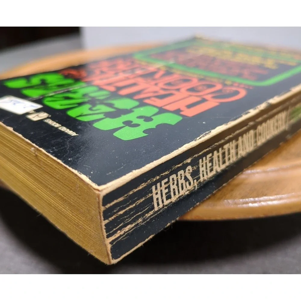 1967 Herbs Health & Cookery VTG Cookbook by Claire Loewenfeld & Phillipa Back PB